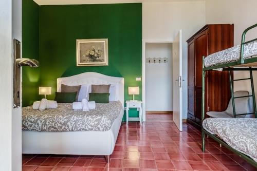 Ένα ή περισσότερα κρεβάτια σε δωμάτιο στο Apartments & Pool & Wellness Pool