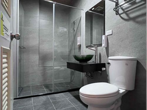 Ένα μπάνιο στο 客梢 Cushare #市政府商務住宿 #停車方便 #可包棟