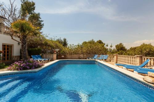 Φωτογραφία από το άλμπουμ του Secluded Rural Villa - Pool, BBQ & Nature σε Bellvei del Penedes