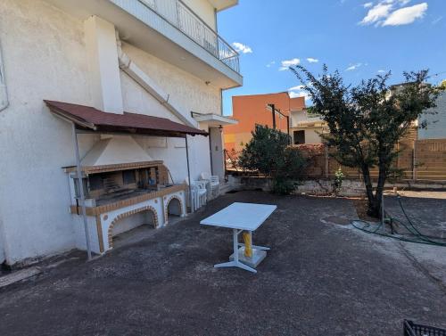 Het gebouw waarin het vakantiehuis zich bevindt