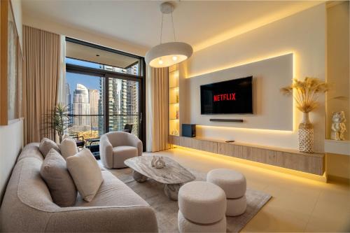Luxurious 4BR with Boulevard View - 10 min to Burj & Mall