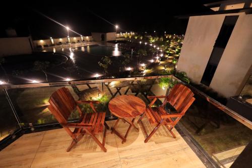 Gallery image of Lotus Luxury Resort in Jāmb