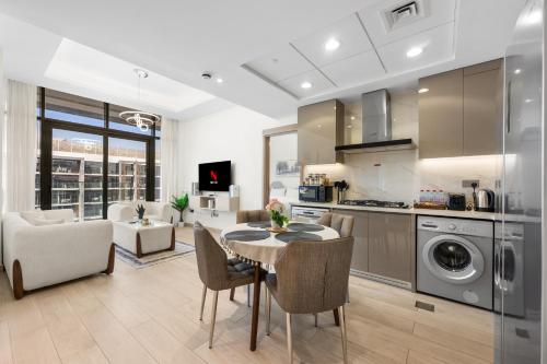 Bright Designer Stay in Luxurious Comfort