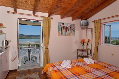 Gallery image of Anna Apartments Kanoni in Corfu