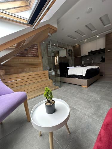 Una cama o camas en una habitación de Spa Lux Studio 56