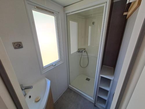 Ένα μπάνιο στο Mobilhome 16