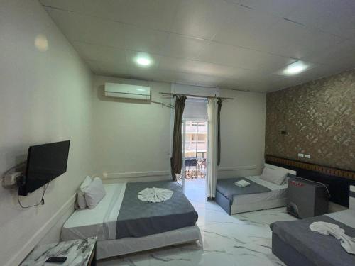 Μια τηλεόραση ή/και κέντρο ψυχαγωγίας στο Star One Hotel