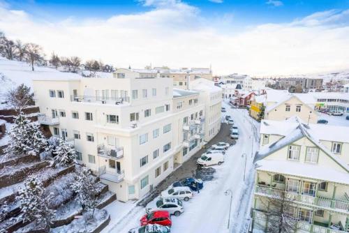LL Properties - The Downtown Nest