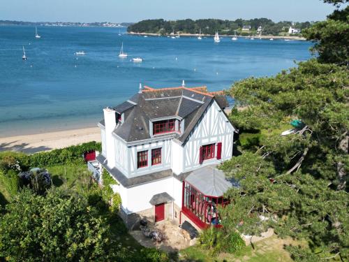 Villa Ty Marie Ile aux Moines sur la plage vue mer à 180 dégrés