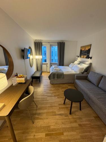 Solsta Hotell tesisinde bir odada yatak veya yataklar