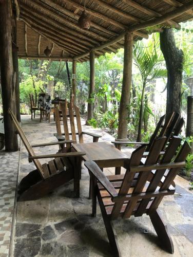 Taman di luar Marumar