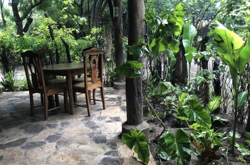 Taman di luar Marumar