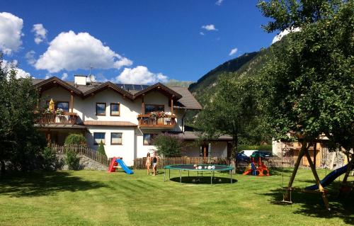 Photo de la galerie de l'établissement Appart Gfall, à Ried im Oberinntal