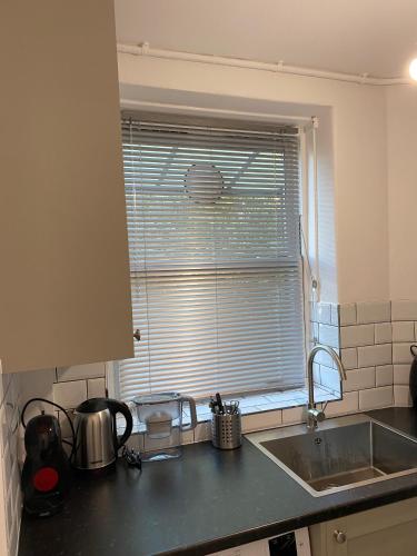LUXURY 3 BED FLAT for 8 people close to Chelsea Stadium 5 min from the main station photo 21