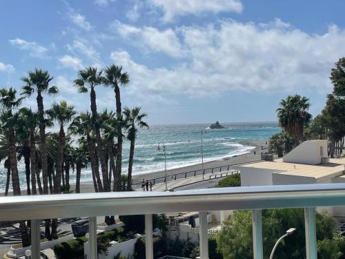 Sun and Sea Apartment