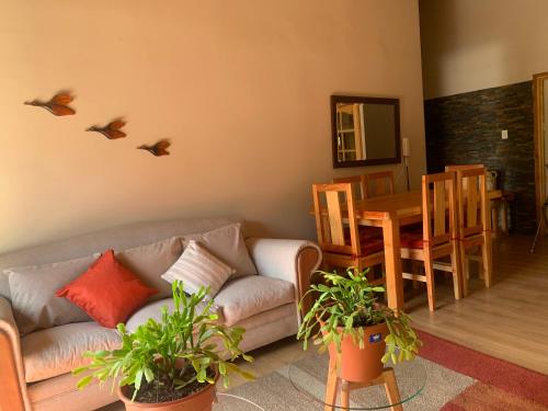 Posezení v ubytování Chalet con Tinaja LicanRay