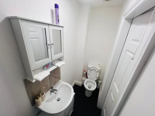 Koupelna v ubytování Modern 2 bed Apartment