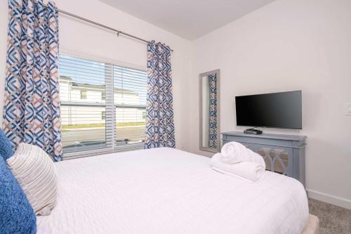 NEW to Market 5 Bed - Storey Lake Retreat photo 34