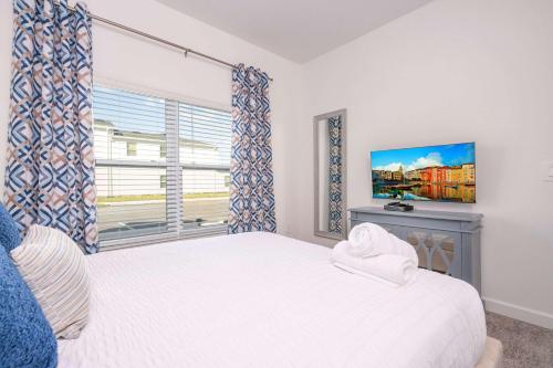NEW to Market 5 Bed - Storey Lake Retreat photo 33
