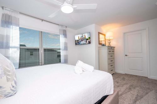 NEW to Market 5 Bed - Storey Lake Retreat photo 50