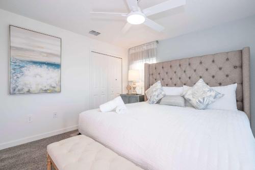 NEW to Market 5 Bed - Storey Lake Retreat photo 51