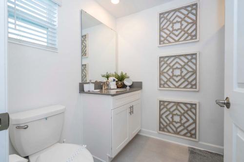 NEW to Market 5 Bed - Storey Lake Retreat photo 71