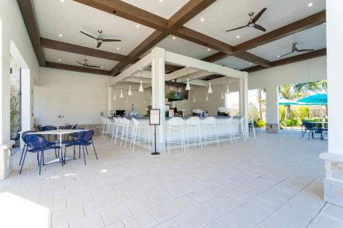 NEW to Market 5 Bed - Storey Lake Retreat photo 93