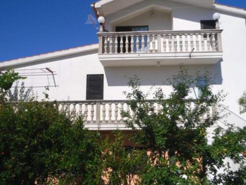 Apartments Miki Rogoznica - Classic Two Bedroom Apartment with Terrace