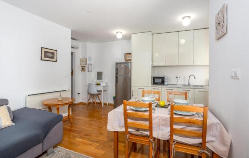 Amazing Apartment In Malinska With House Sea View