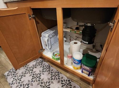 A cozinha ou kitchenette de Home away from Home - 6 miles from the SNP