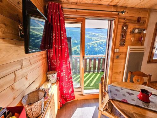 Grand studio lumineux avec WiFi, parking gratuit, proche des pistes