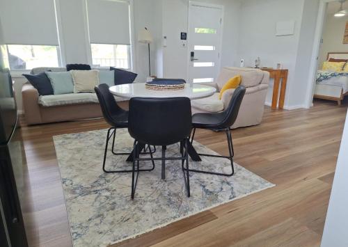 Ein Sitzbereich in der Unterkunft The Cottage