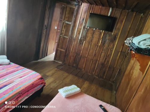 Μια τηλεόραση ή/και κέντρο ψυχαγωγίας στο Hostal y Cabaña los Juanes