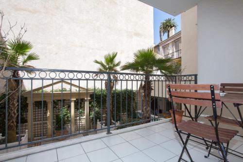Palazzio Vieux Port by Welcome to Cannes