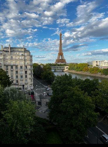 Les Amoureux de Paris