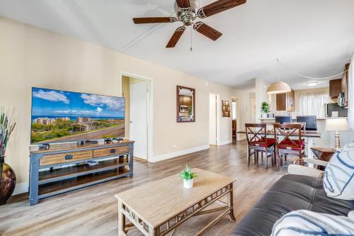 Φωτογραφία από το άλμπουμ του Private Lanai! - AC -5 minute walk from beach! σε Lahaina