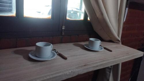 Příslušenství pro přípravu čaje a kávy v ubytování Suite en el corazón de Nono