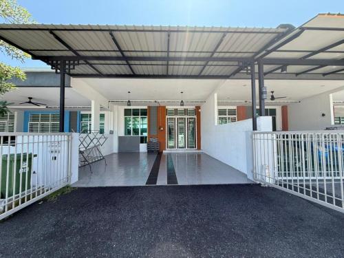 Budova, kde se prázdninový dům nachází