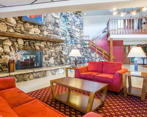 Gallery image of Econo Lodge Inn & Suites in Stevens Point