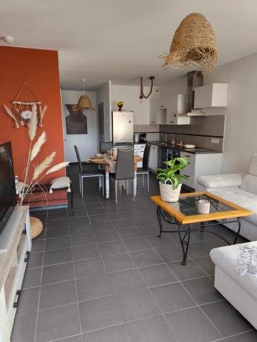 Køkken eller tekøkken på Duplex Cocoon de Genas