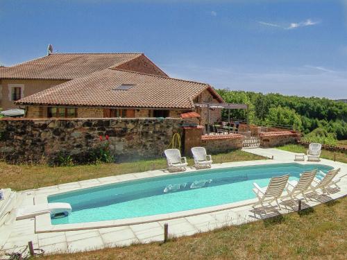 Holiday Home in Roussines with Private Pool