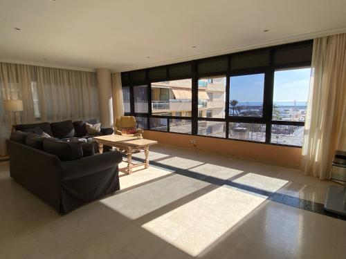 4 bedroom apartment close by beach in Fuengirola