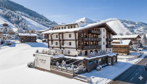 MyGoodLife Hotel & Bar