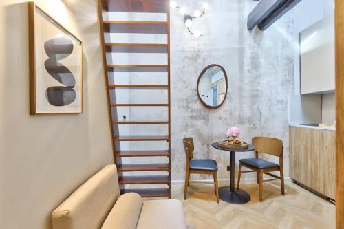Elegant studio en mezzanine - Parc Monceau
