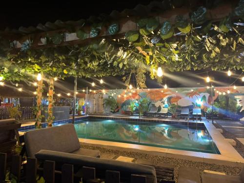 Φωτογραφία από το άλμπουμ του CW Villa 