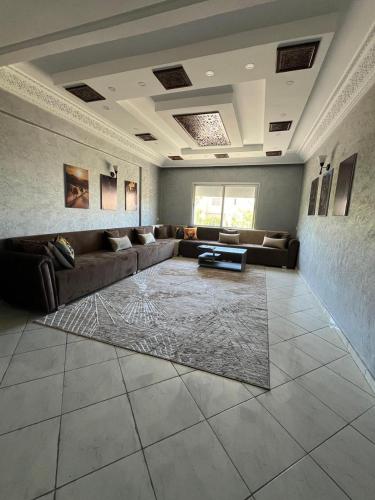 Χώρος καθιστικού στο Moroccan-Style Agadir Apartment with Balcony & AC