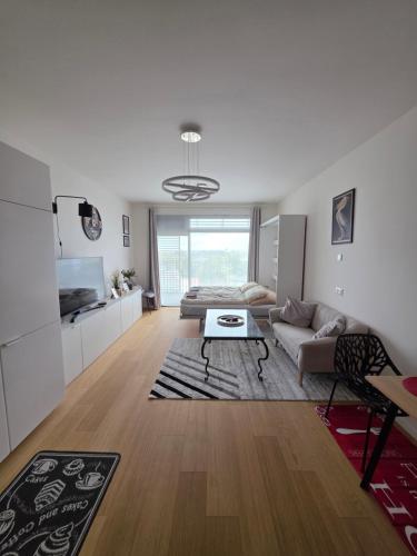 Modern Studio on the banks of the Danube