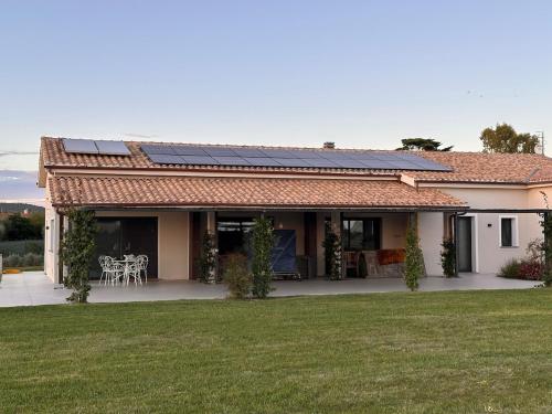 Budova, kde se vila nachází