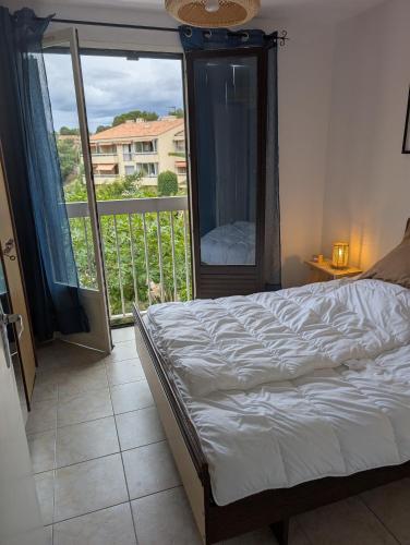 Superbe appartement T2 à 3mn à pied de la plage de Cap Long