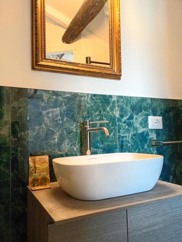 Un baño de Deco's Place Olivia